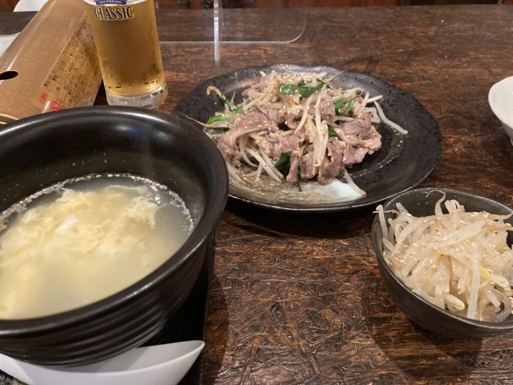 ジンギスカン・卵スープ・もやしナムル