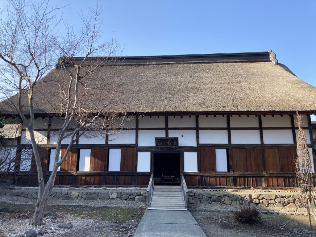 長勝寺の庫裏(指定重要文化財)