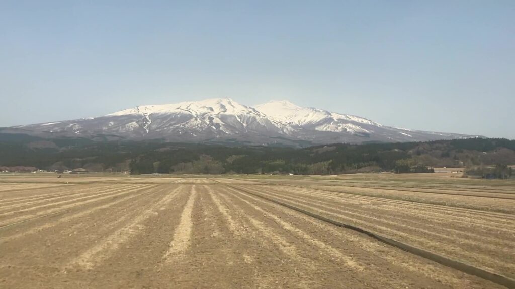 鳥海山(吹浦・遊佐駅間)