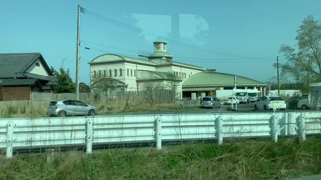 大野駅付近にある旧大熊町立図書館