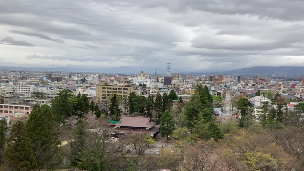 鶴ヶ城から見える会津若松市の市街