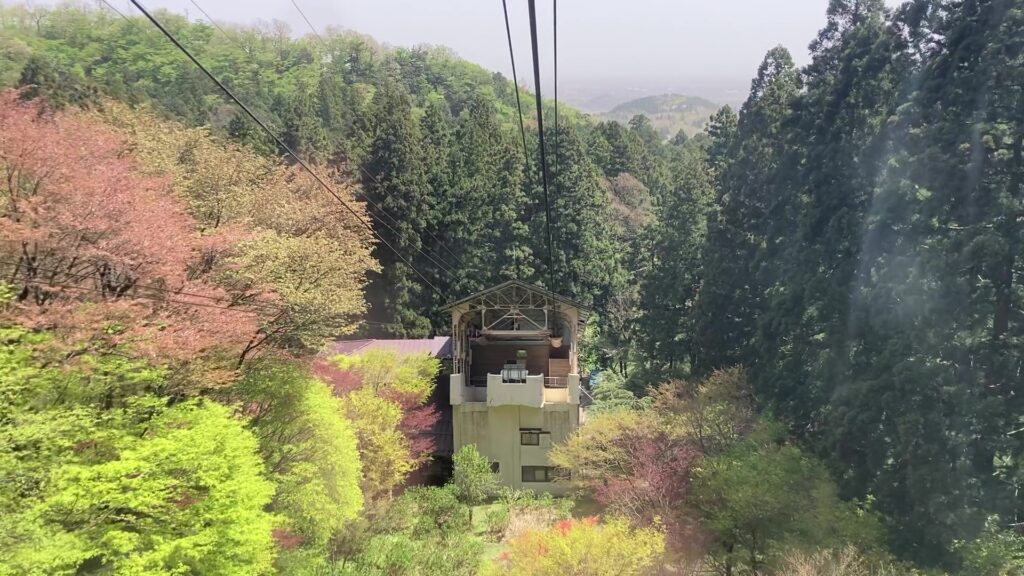 山麓駅付近の紅葉