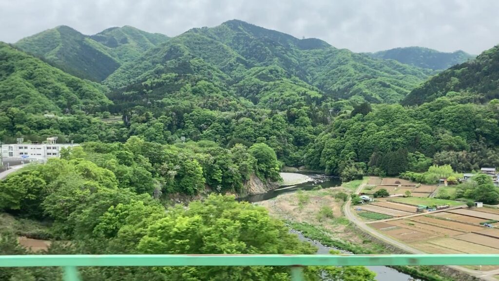 鳥沢鉄橋からの眺め(猿橋・鳥沢駅間)