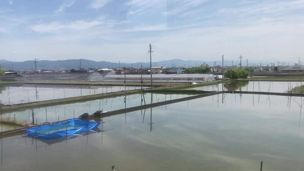 郡山・大和小泉駅間の田園風景