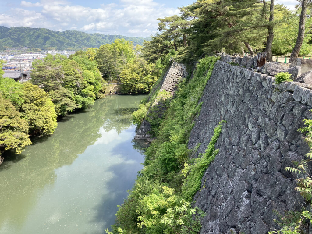 伊賀上野城の石垣②