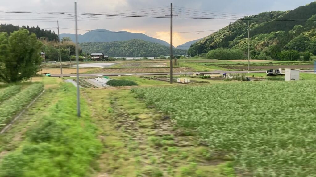 菅湖 (気山・三方駅間)