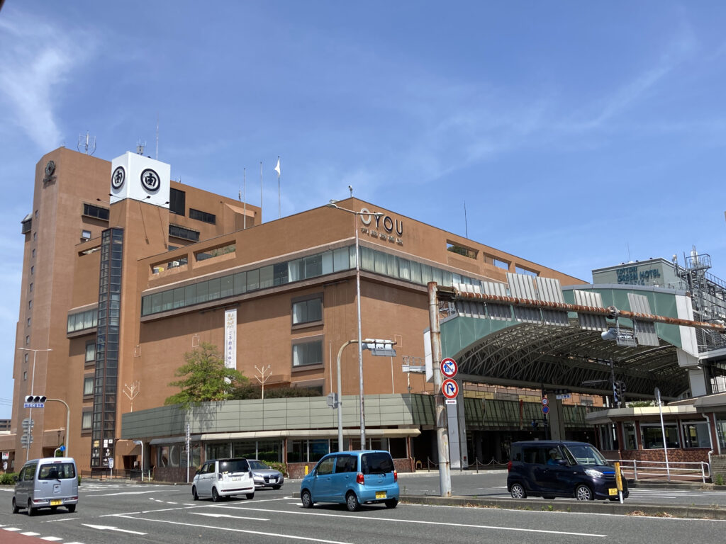 鳥取駅前の風景①