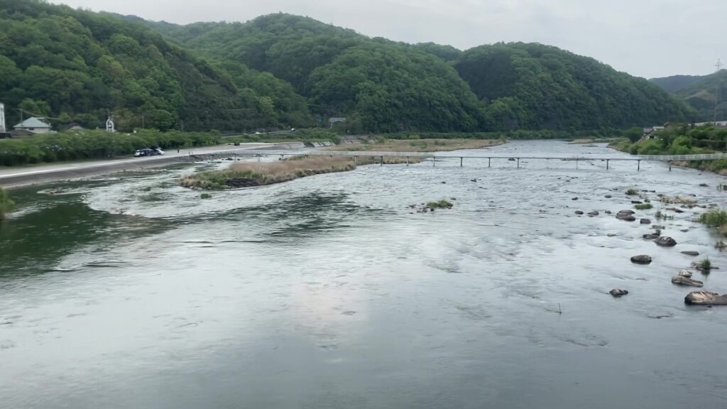 旭川(建部・福渡駅間)