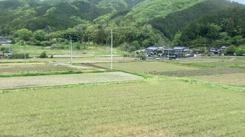 姫新線から見える典型的な田園風景①