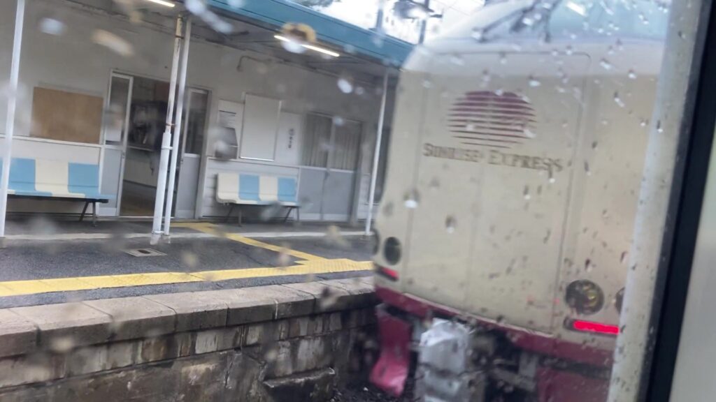 臨時のサンライズ出雲号(黒坂駅)