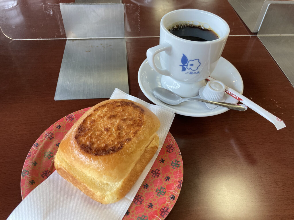 コーヒーと焼きアイス