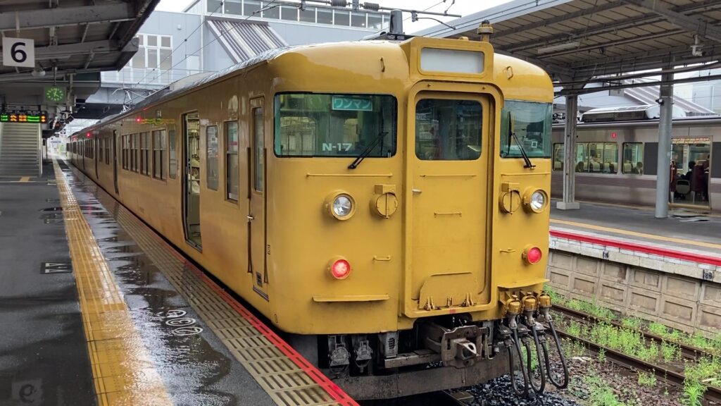 山陽本線の115系電車