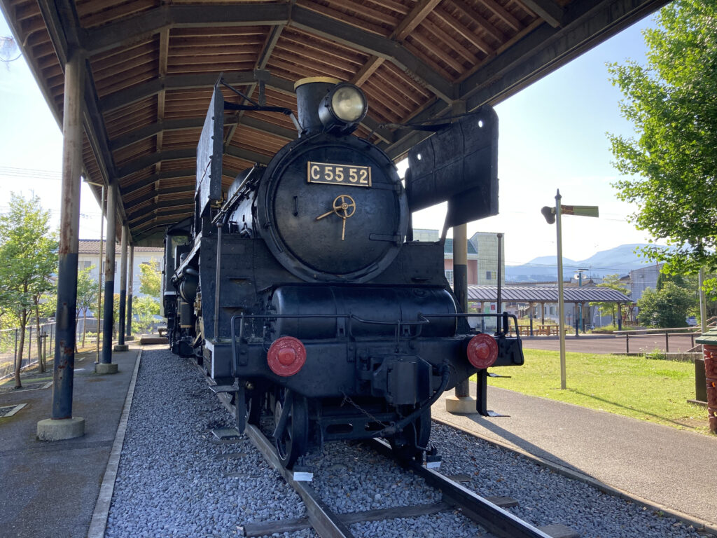 吉松駅のC55形蒸気機関車