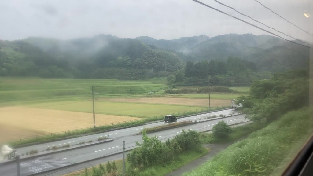 冷水峠を登り始める(上穂波・筑前内野駅間)